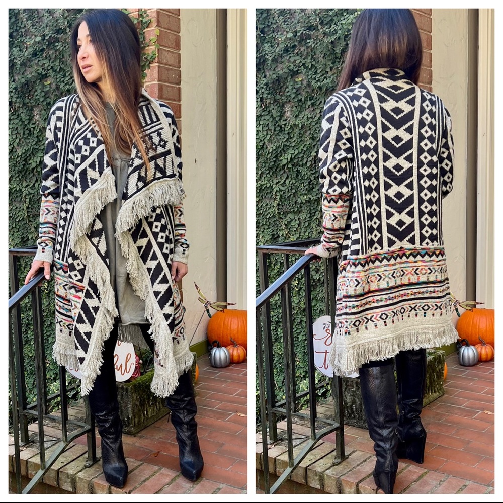 Made in Italy Aztec print Fabulous Sweater knit open cardigan - Picture 2 of 7